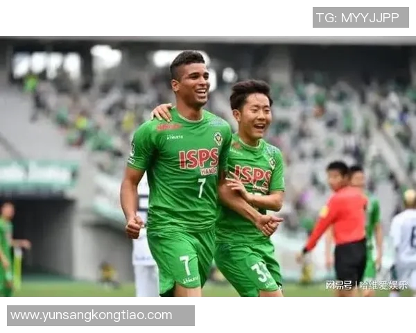 东京绿茵与甲府精彩对决直播全程回顾与赛后分析