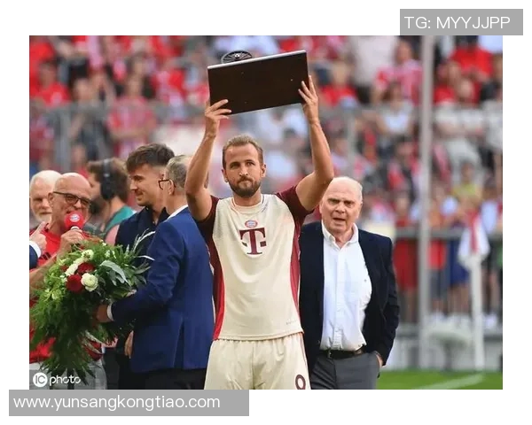 利沃夫斯基再夺德甲最佳射手，实力依旧统治德甲舞台