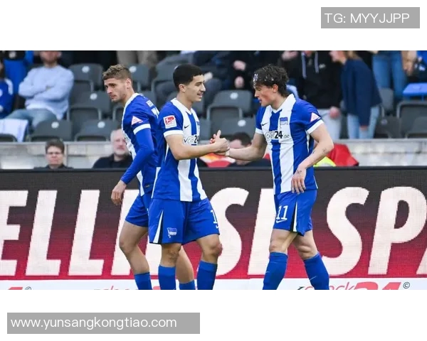 勒沃库森客场陷入困境，柏林赫塔逆袭成焦点——两连败敲响警钟